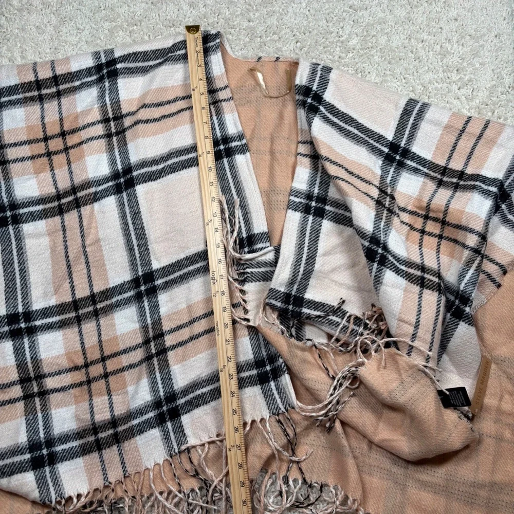 Steve Madden Reversible Plaid Blanket Scarf Shawl Wrap‎ Neutral One Size Acrylic